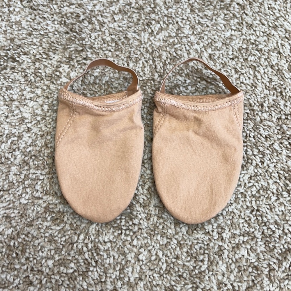 NWT Lyrical Dance Shoes by So Dance youth size 1